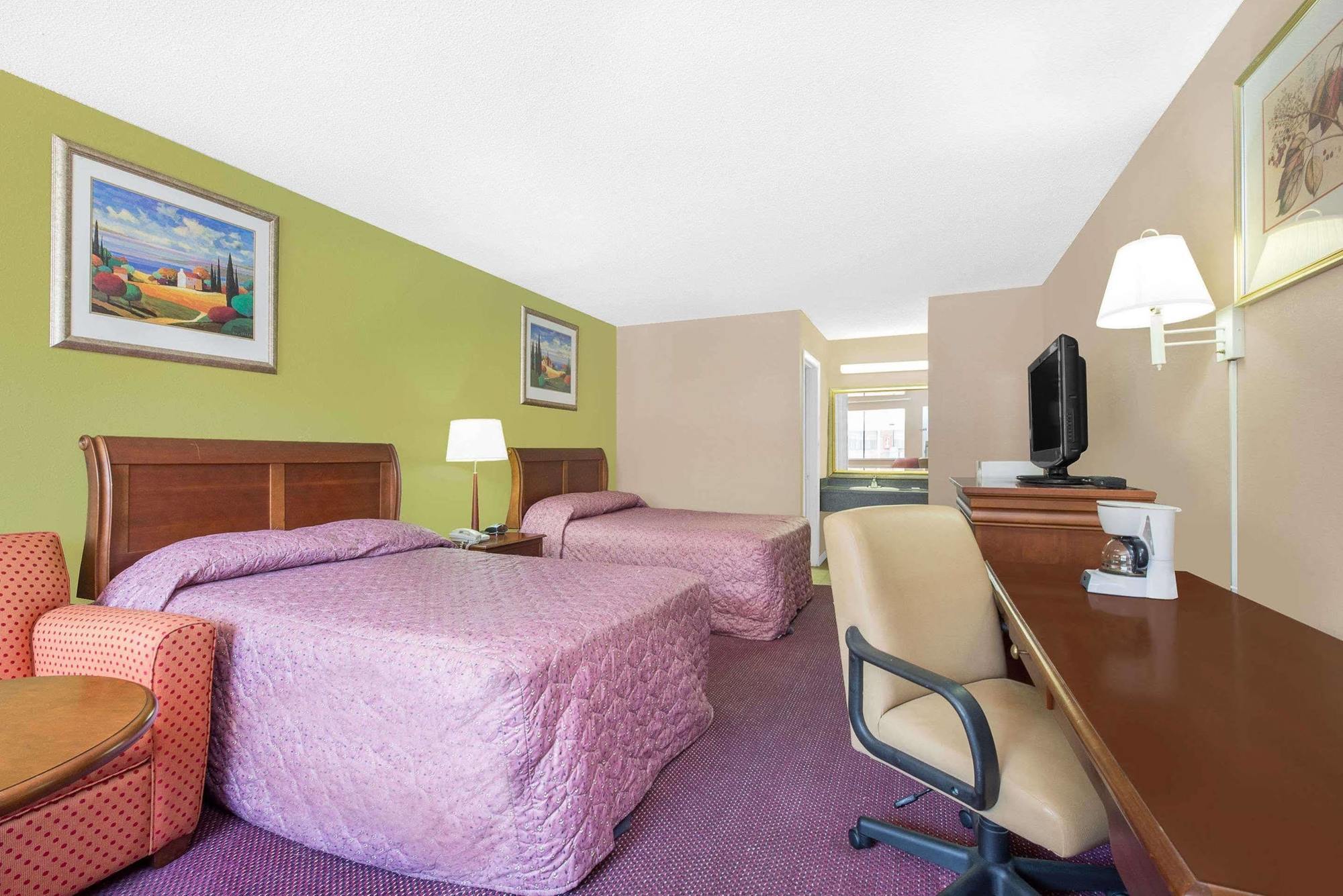 Hotel Express Anniston/Oxford Exterior foto
