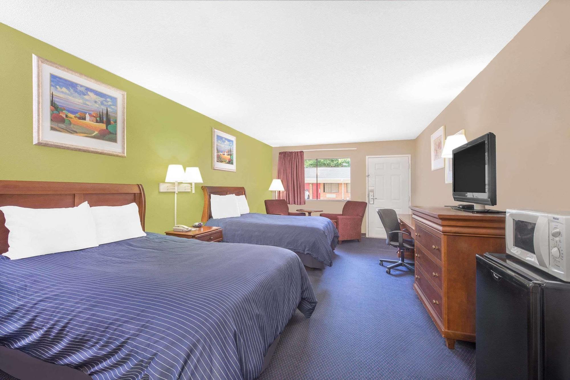 Hotel Express Anniston/Oxford Exterior foto