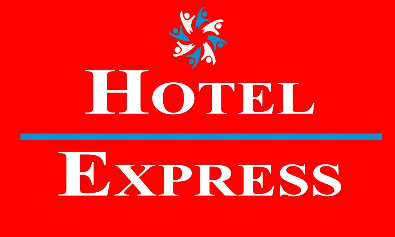 Hotel Express Anniston/Oxford Exterior foto